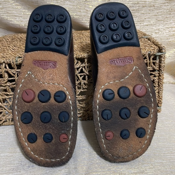 Simple Brown Leather Slip On Loafers Sz 7 - Picture 8 of 9